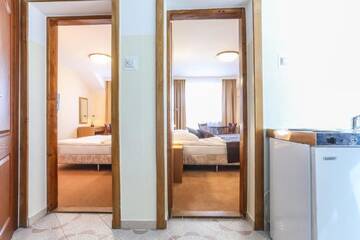 Фото номера Апартаменты с 2 спальнями Отель Hotel Milena г. Милювка 3